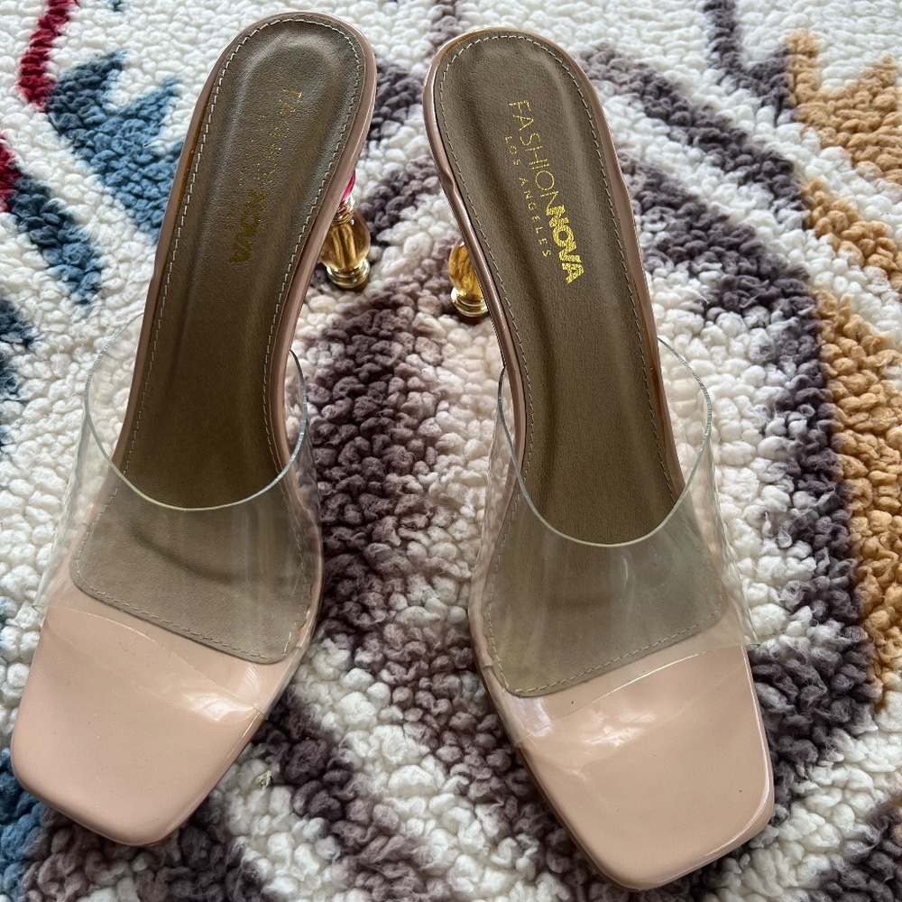 CLEAR SHOE